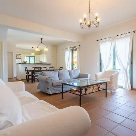Vali Villa *